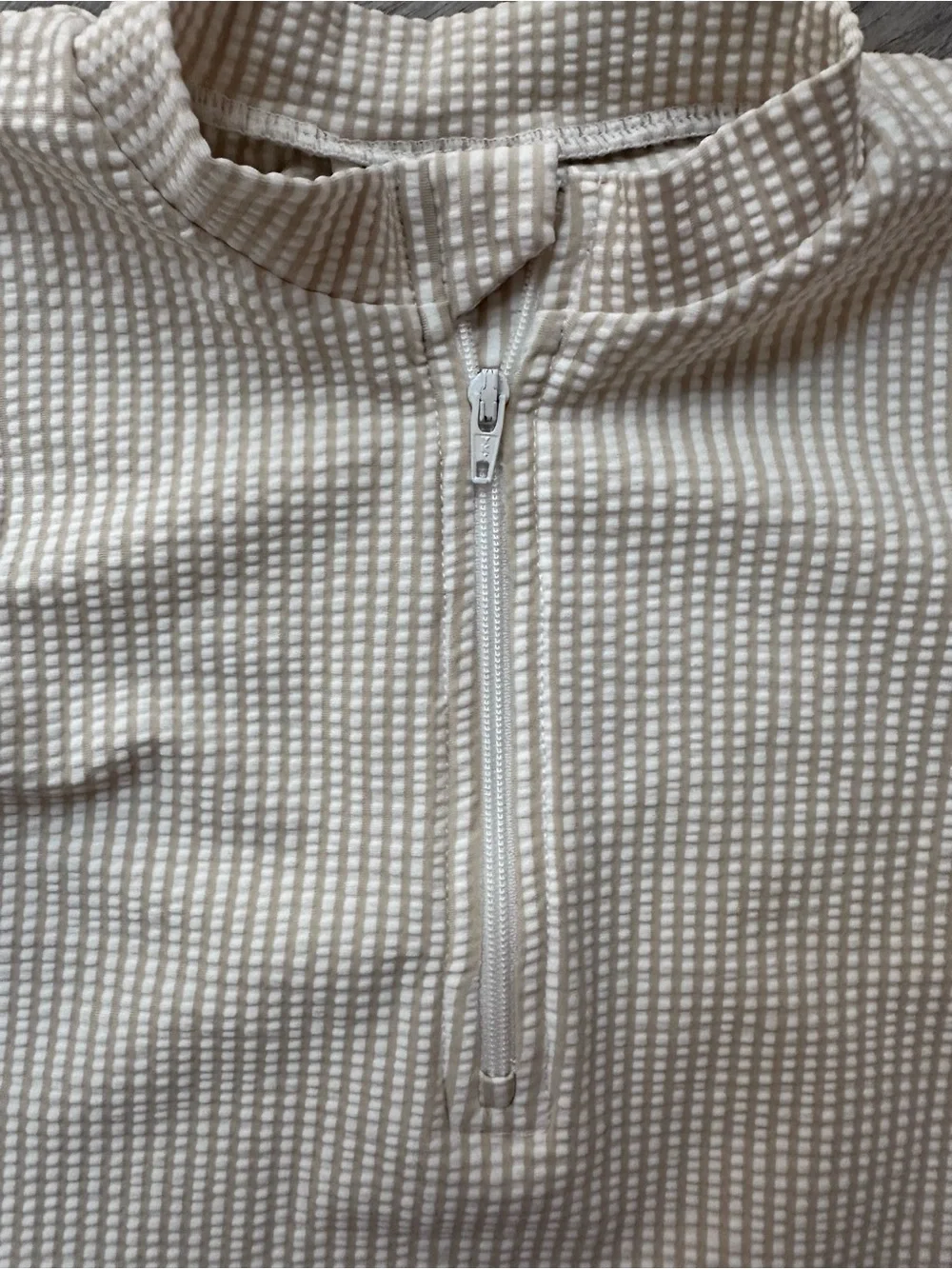 Imagine Perry Cream White Stripe Rash Guard Top Size 5/6